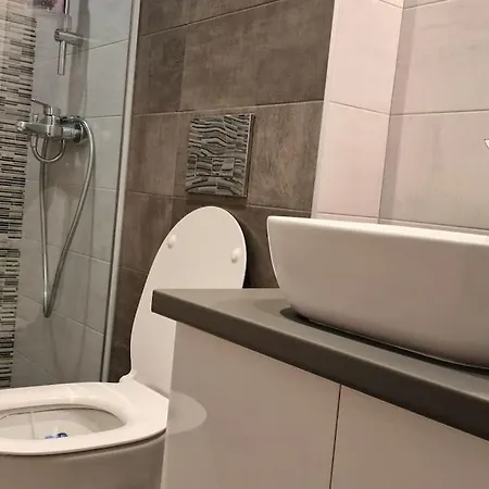 Romantic & Jacuzzi Σκόπια Εξωτερικό φωτογραφία